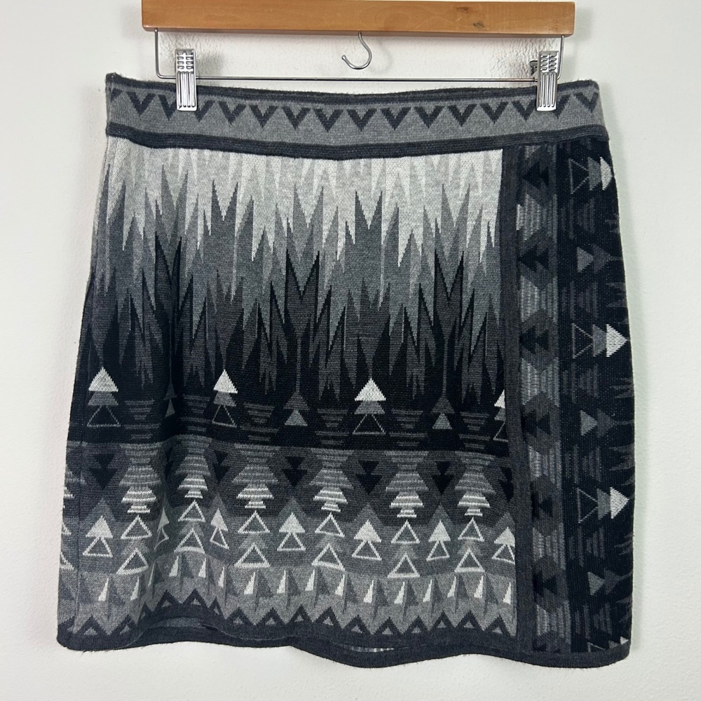 Crimson Klover Merino Wool Silk Blend Geometric Knit Wrap Mini Skirt Large Grey